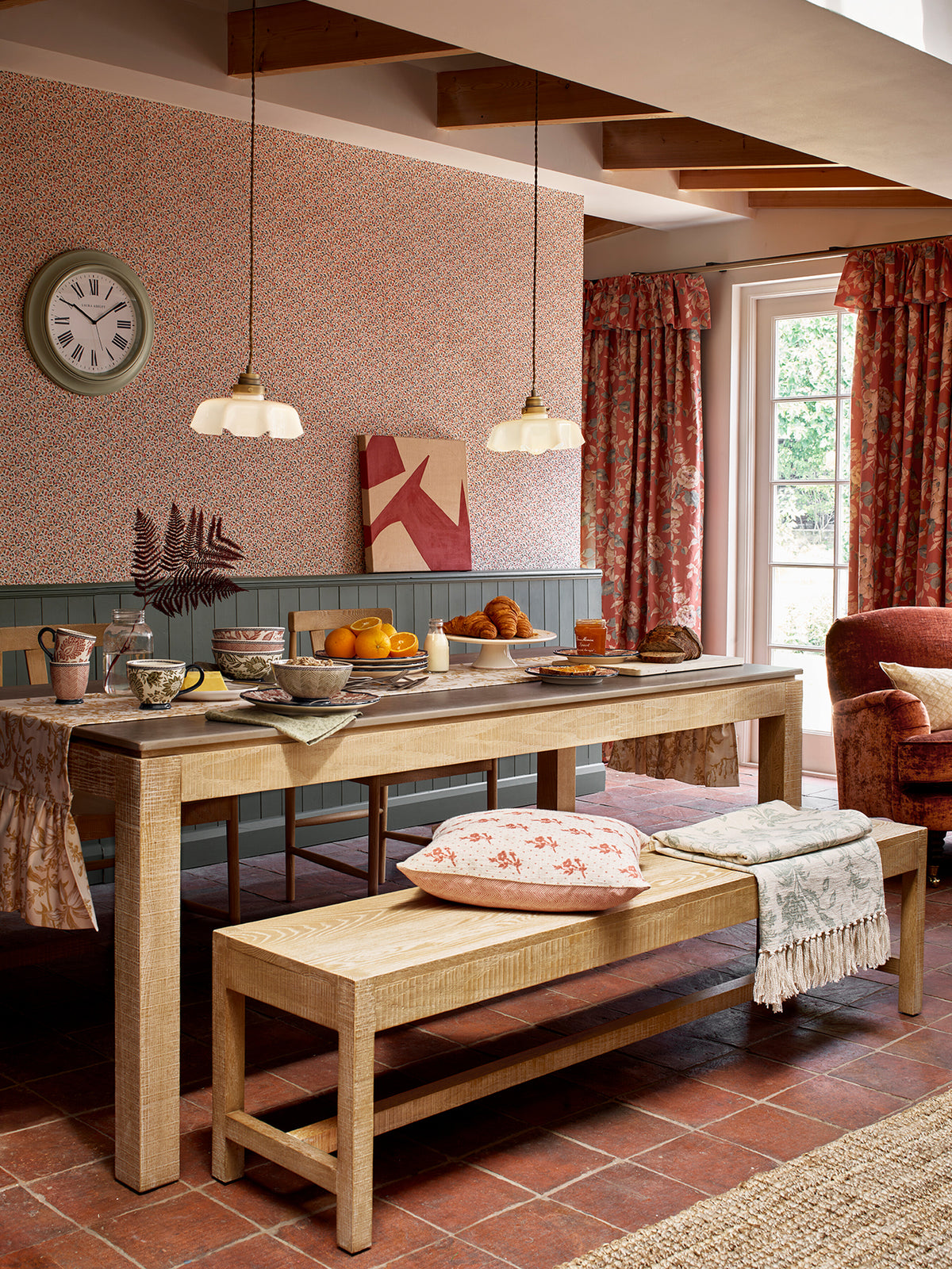 Washed Oak Braystone 6-8 Seater Fixed Dining Table