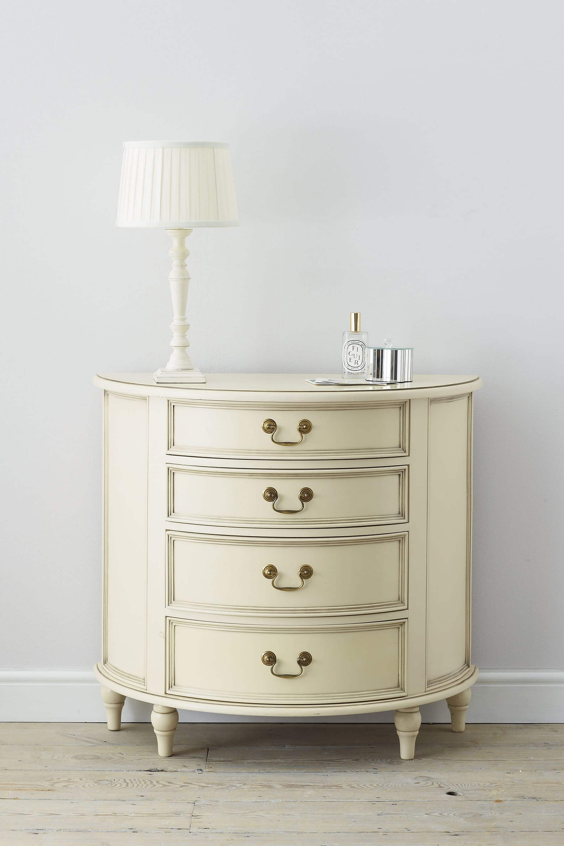 Clifton 4 Drawer Half Moon Chest
