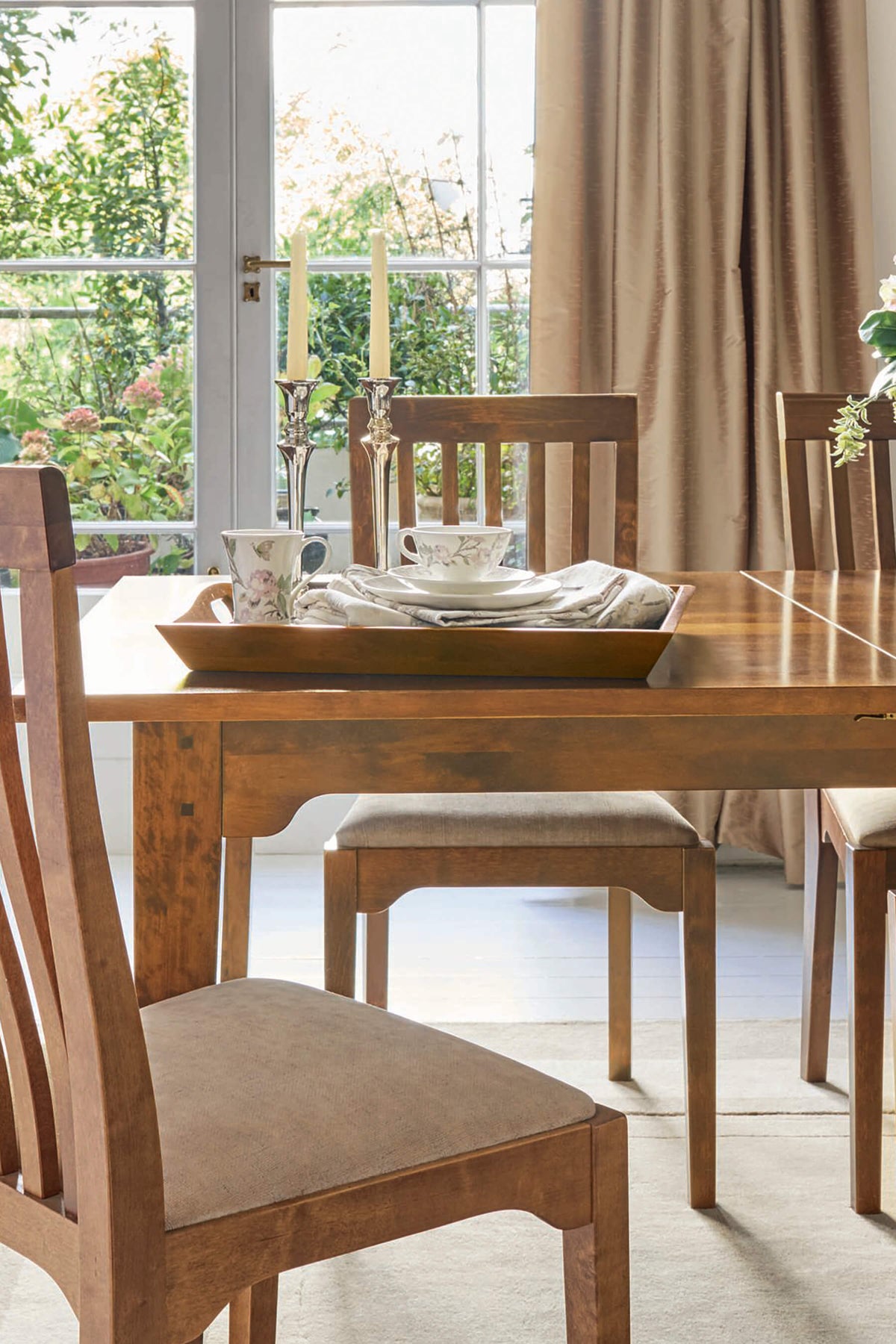 Balmoral Extending Dining Table