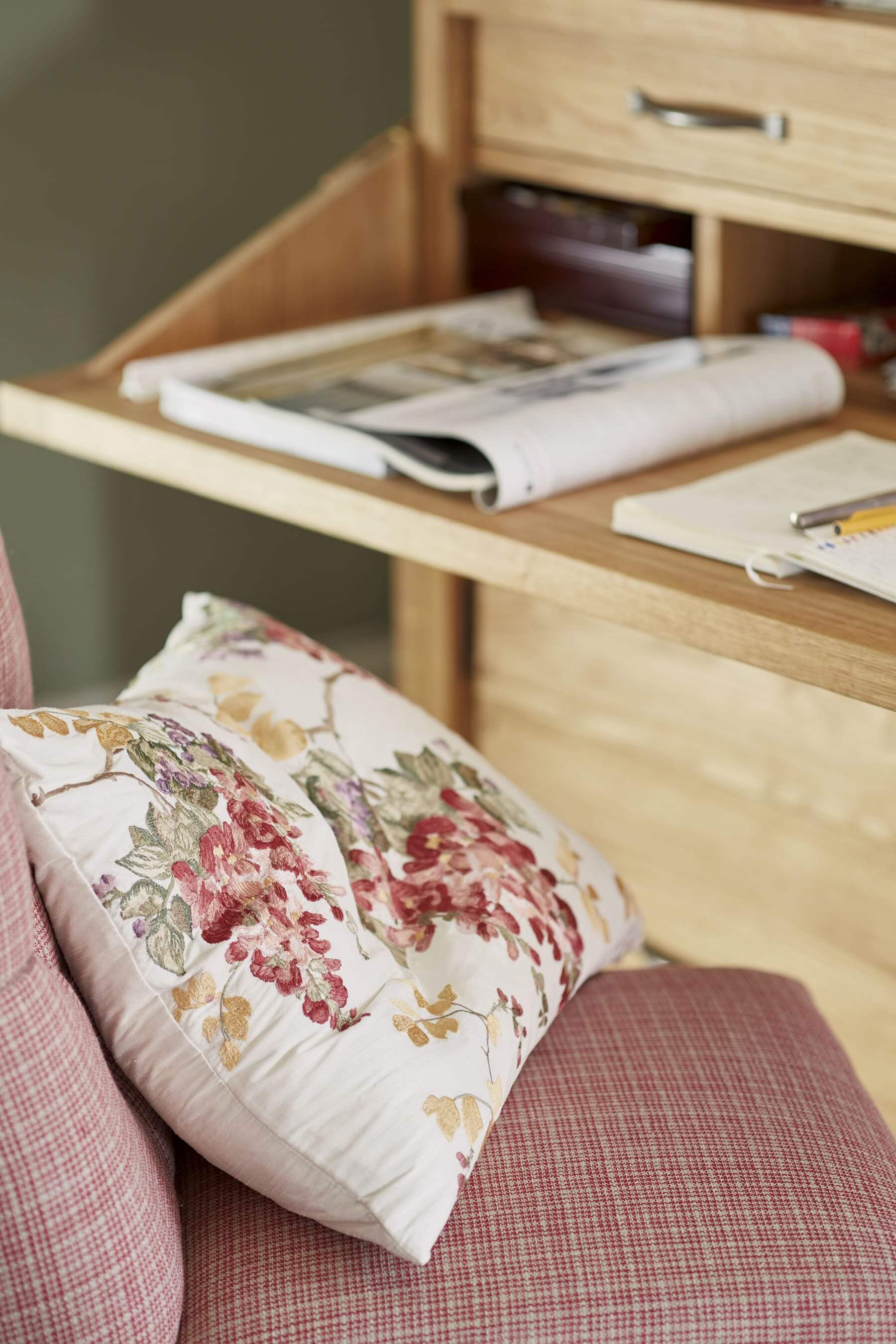 Milton Bureau
