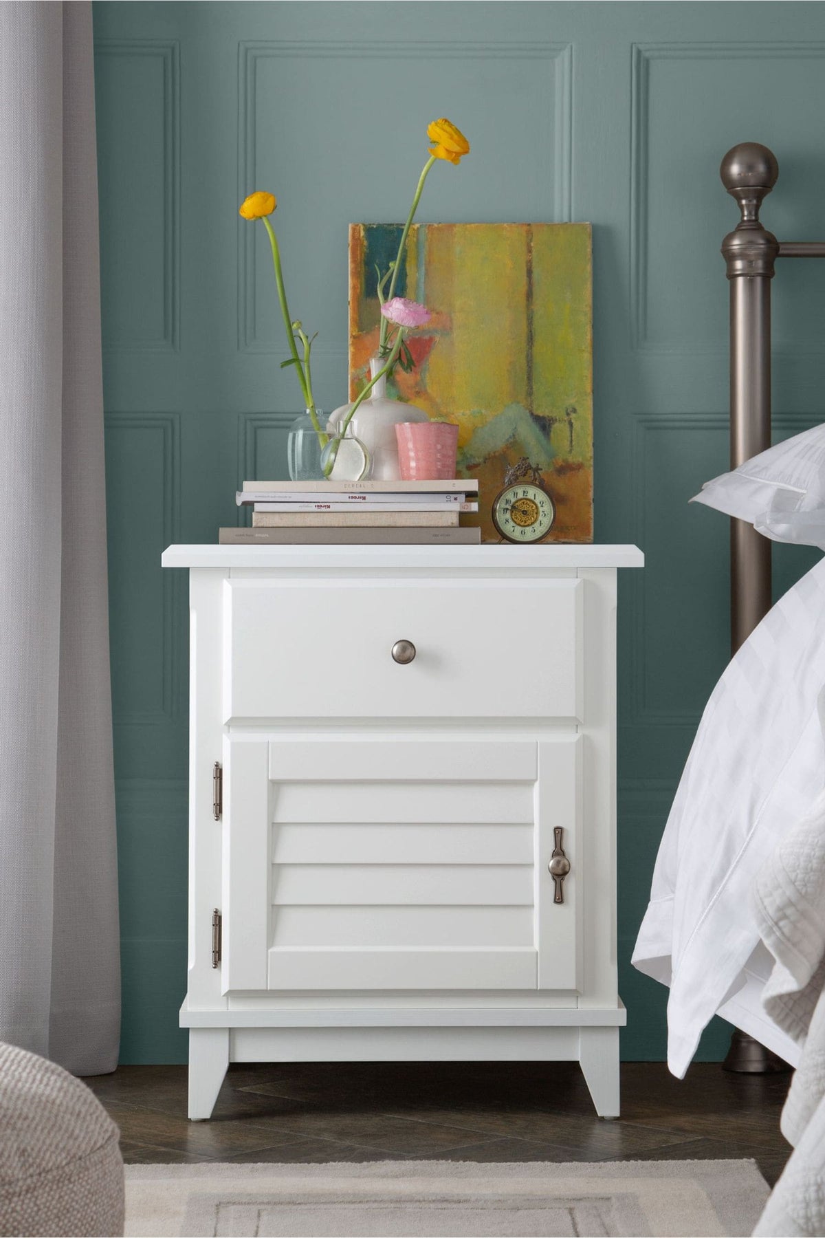 Devon 1 Door 1 Drawer Louvred Bedside Table L/H