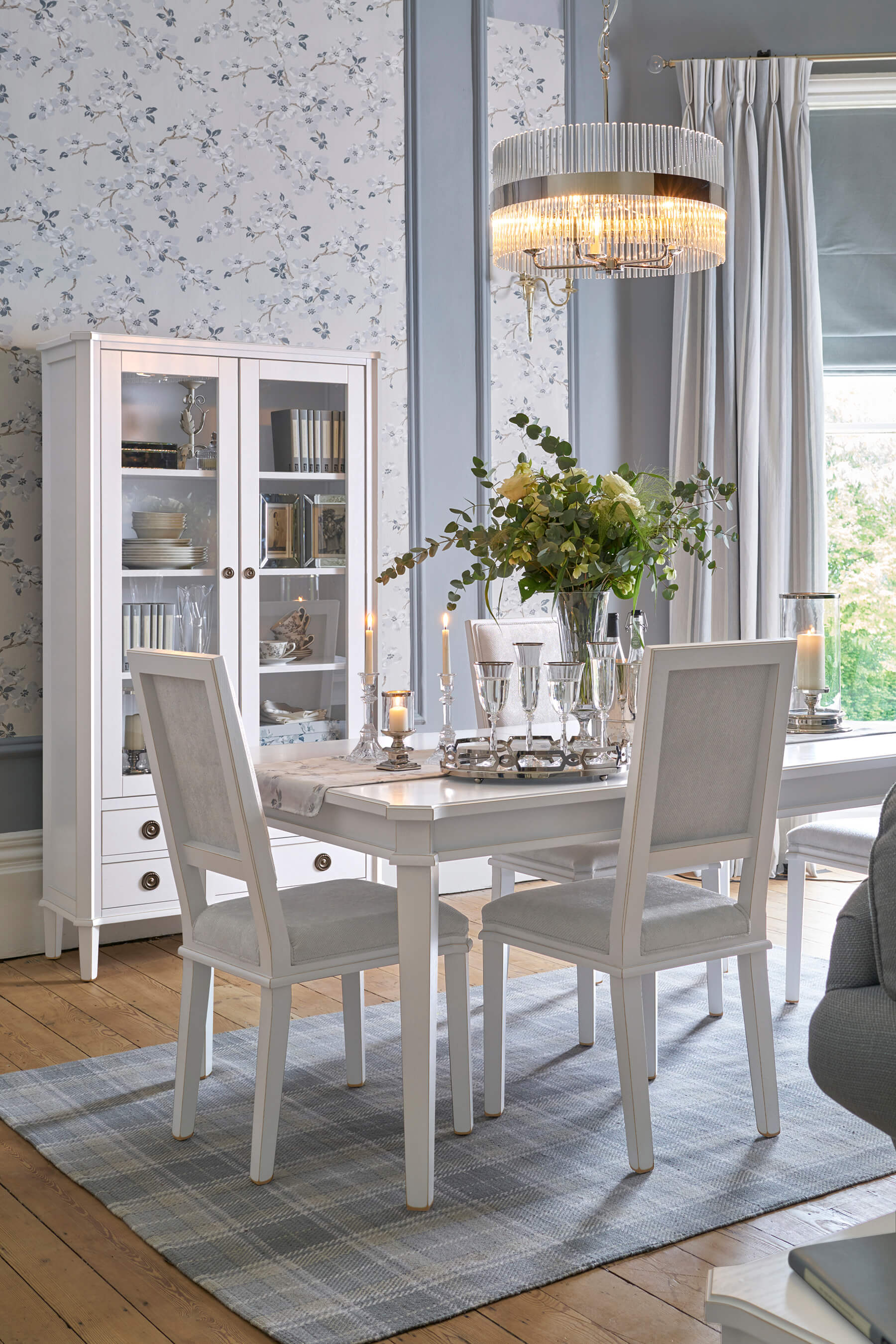 Henshaw Black Extending Dining Table