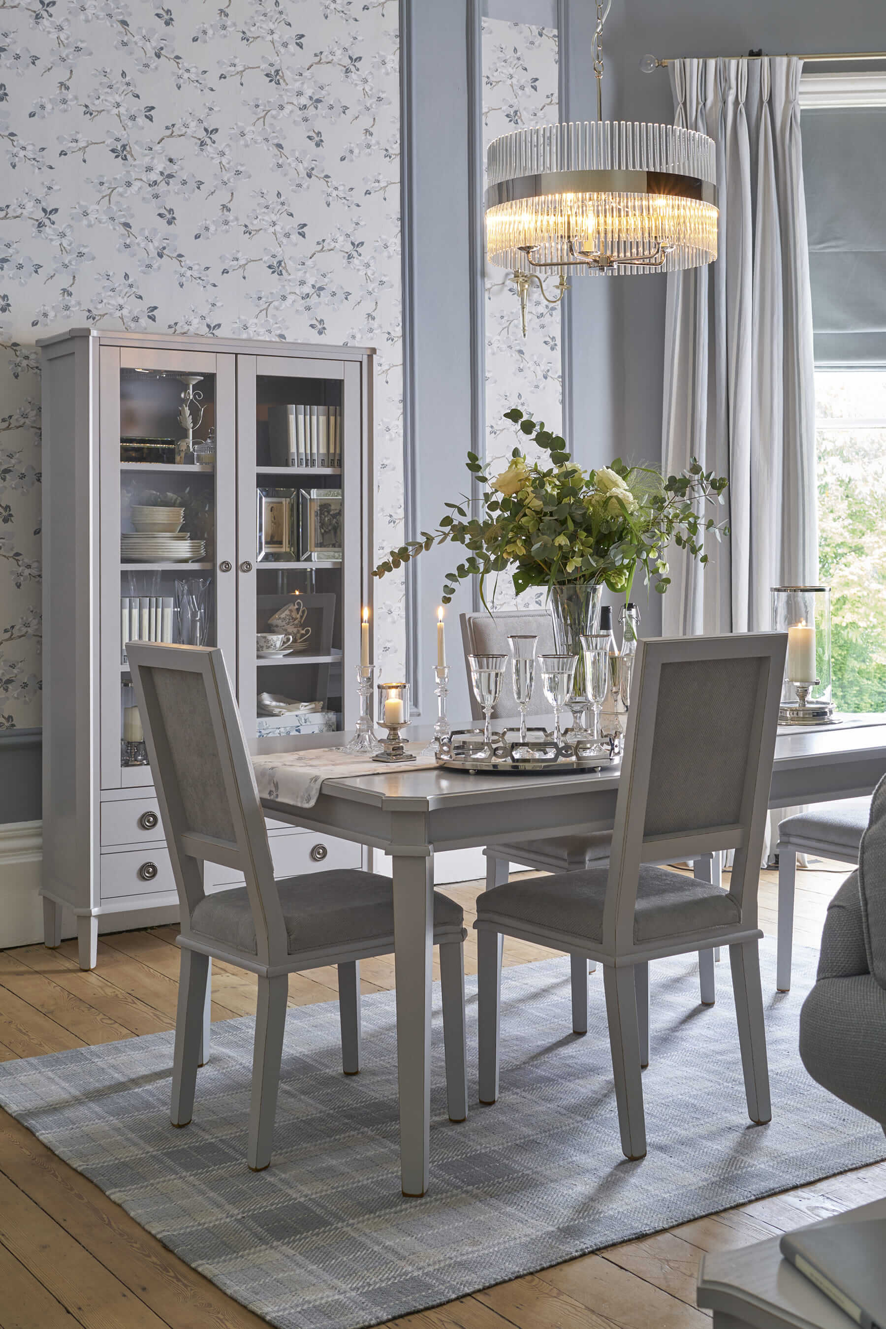 Henshaw Black Extending Dining Table