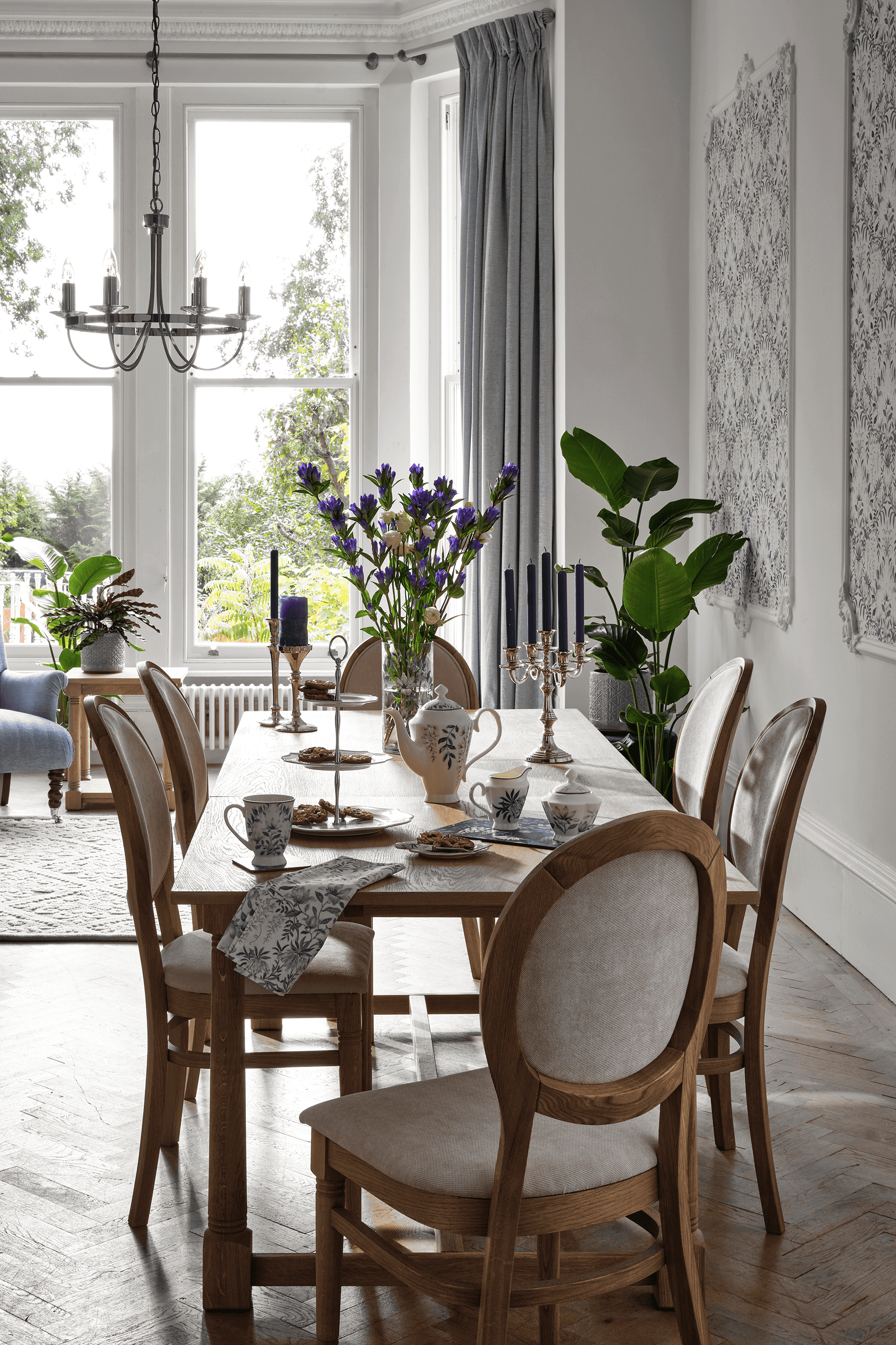 Wellington Extending Dining Table