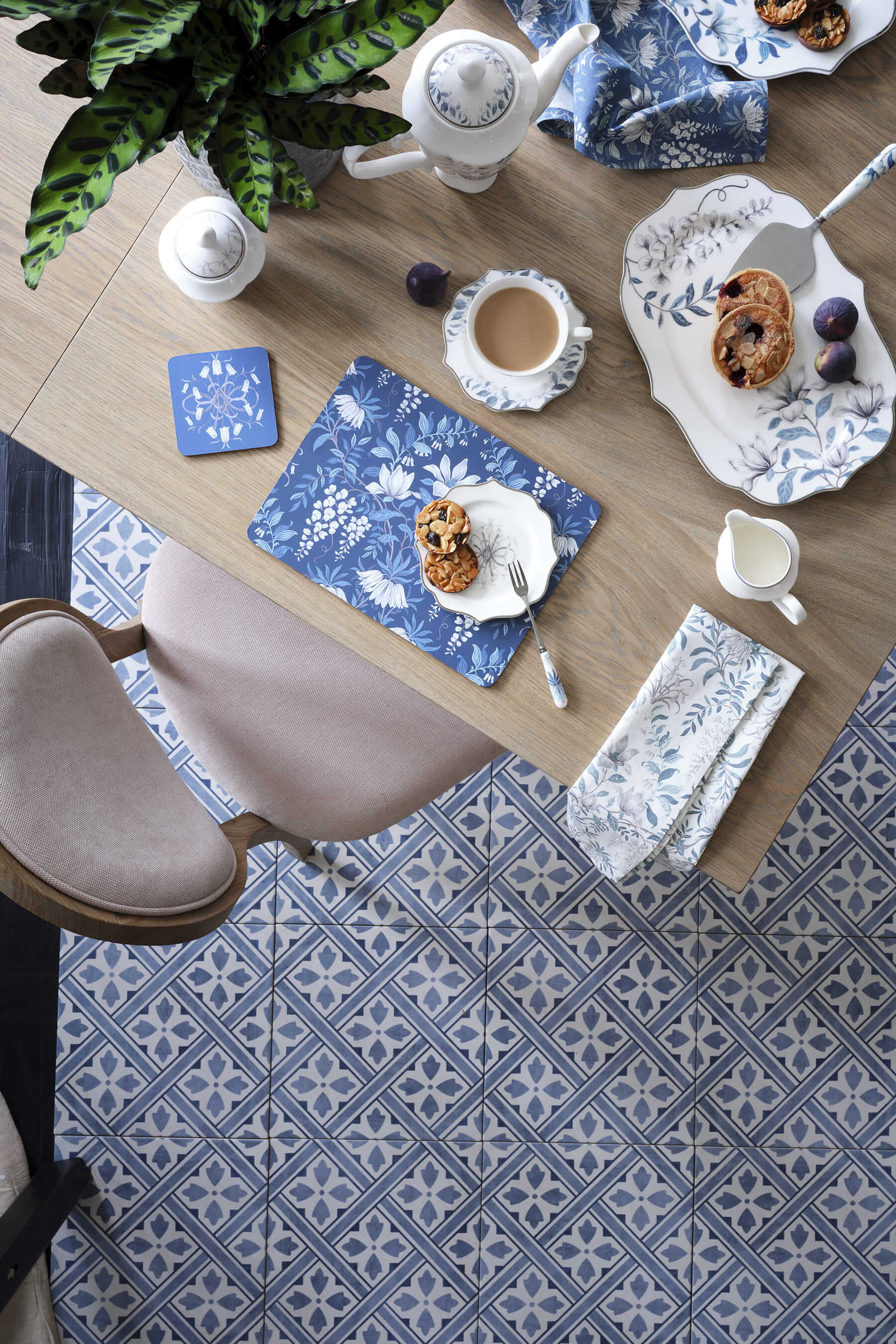 Wellington Extending Dining Table