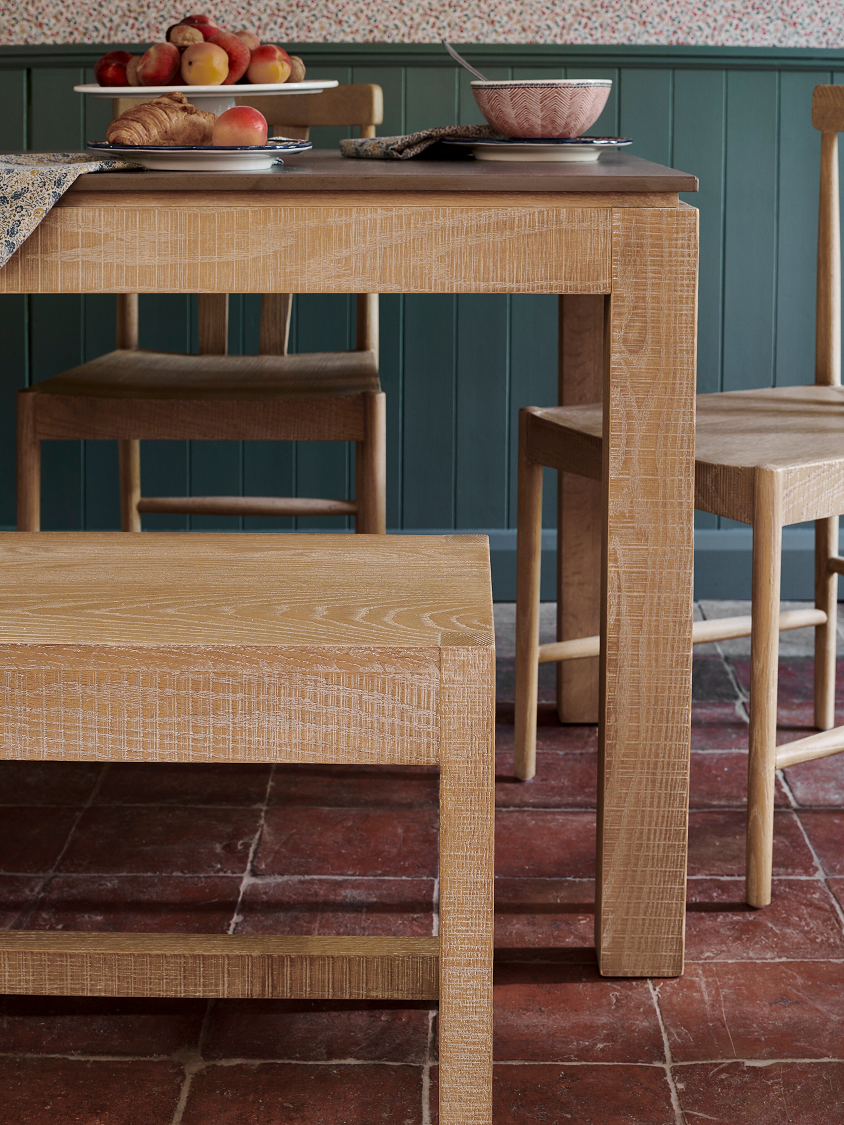 Washed Oak Braystone 6-8 Seater Fixed Dining Table